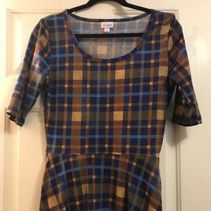 LuLaRoe large Nicole (wpockets) brown & navy plaid